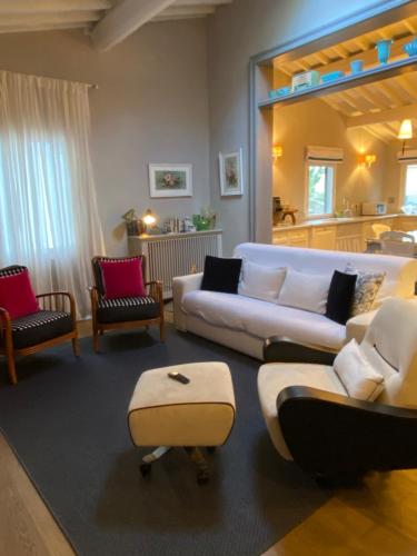 My Home Apartment, Florencie