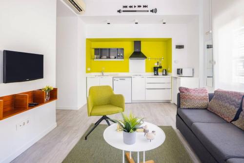 Cute Compact 1Bd1Bath Gem Shared Terrace! #397 - image 7