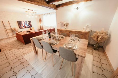 The Champenoise Jacuzzi - Vineyard in Verzy