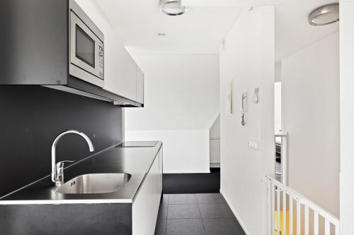 Kitchen, B's Strandappartementen in Domburg