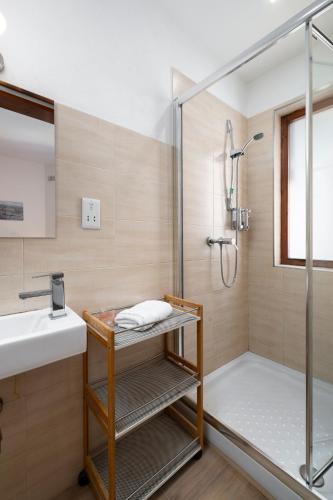 Bright & Spacious apartment by the sea, St Julian's (foto 3)