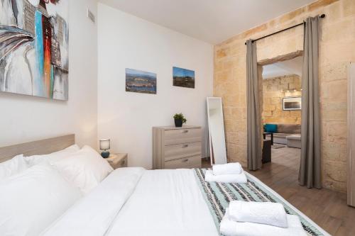 Bright & Spacious apartment by the sea, St Julian's (foto 9)