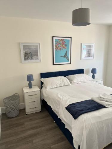 Seaview House with Sea View Brand New- 3 Bedrooms - Harwich, Dovercourt in 哈里奇