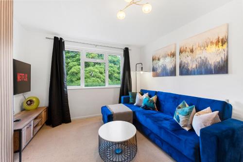Spacious 4-Bed Home in Bath with Garden