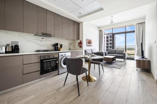 1BR Azizi Riviera 44 City Skyline View, Дубай (фото 8)