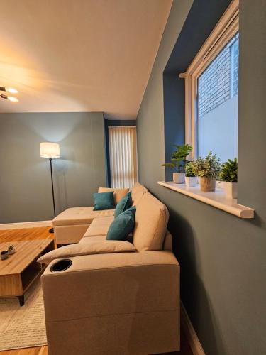 Stunning 2 Bed Flat with Charming Patio, Cambridge (foto 4)