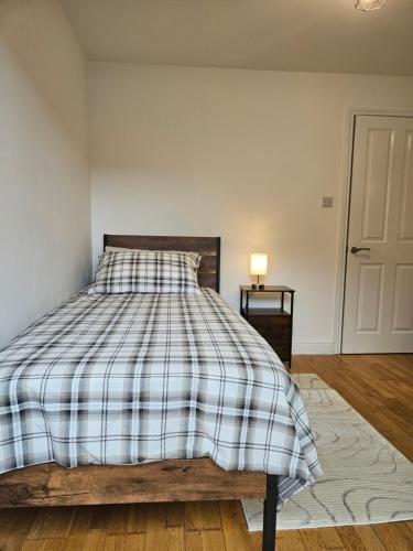 Stunning 2 Bed Flat with Charming Patio, Cambridge (foto 5)