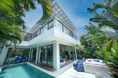 Villa Cora Seminyak Walk to Double Six Beach