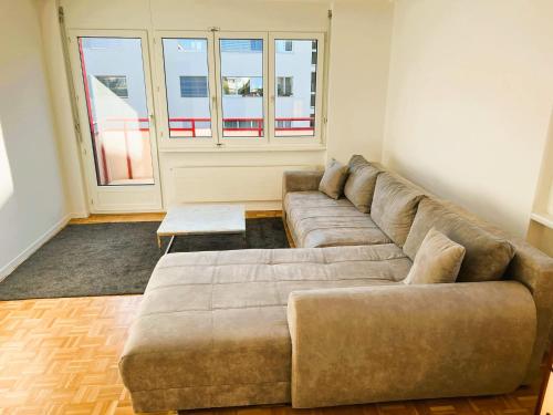 Apartment with Balcony in Zurich, Kars - Self Checkin, Цюрих (фото 8)