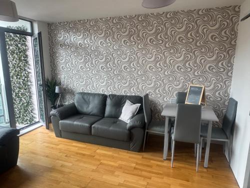 2 Bedroom Apartment - Henry St Central Liverpool, Liverpool (photo 5)