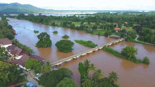 souksanh River Bungalow in ミャンコン