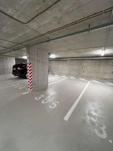 Moderný 1-izbový apartmán s terasou, raňajkami a parkovaním, Bratislava (Foto 8)