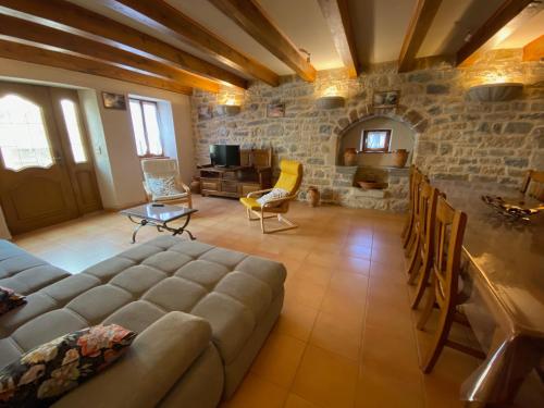 Gîte Le Valat (Gite Le Valat) in 佩雷洛