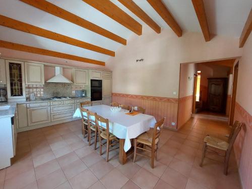 Gîte Le Valat (Gite Le Valat) in 佩雷洛