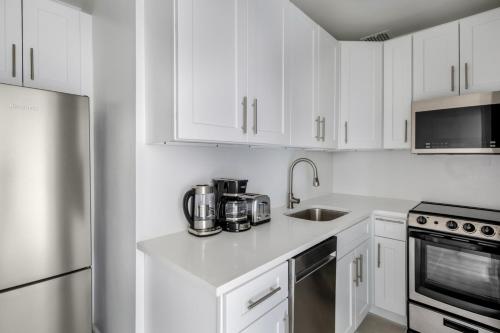 편의 시설/서비스, Blueground Lenox Hill view nr Central Park NYC-1087 near 메트로폴리탄박물관