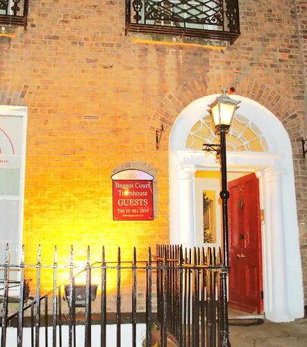Baggot Court Townhouse