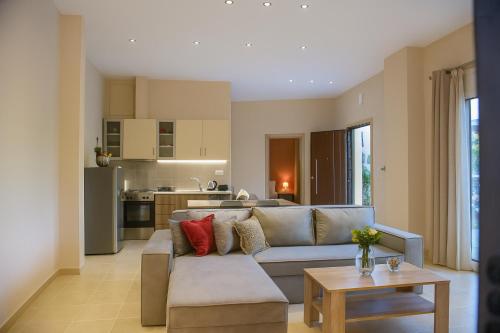 Alimos Modern Retreat, near the beach, Atény