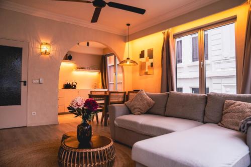 Japandi Lofts - 2 Bedrooms at old city of Antwerp, Amberes (foto 10)
