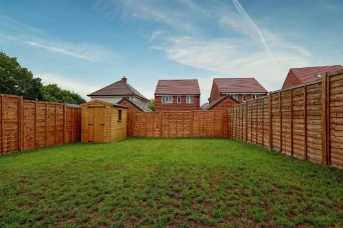 Aed, Luxury and cosy 2 bed entire house in Essex 20 mins from beach in Tiptree