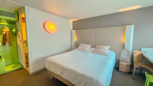 1 queen bed