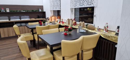 Ételek és italok, Stadt-Gut-Hotel Zum Rathaus in Oberhausen Városközpont