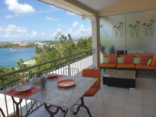 Agréable Studio vue mer au Trois Îlets (Agreable Studio vue mer au Trois Ilets) in Les Trois Ilets