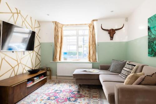 The Southwick Sanctuary - Large 6BDR with Terrace, Londyn