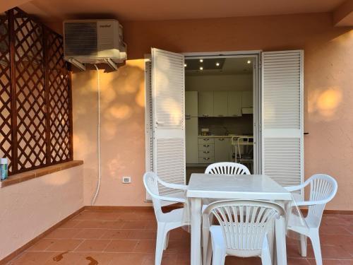 Emanuela Appartaments in ฟูร์นารี่