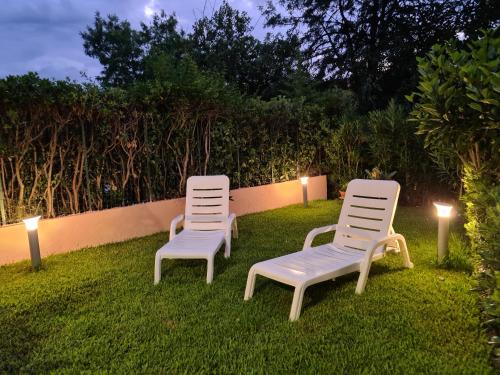 Emanuela Appartaments in ฟูร์นารี่