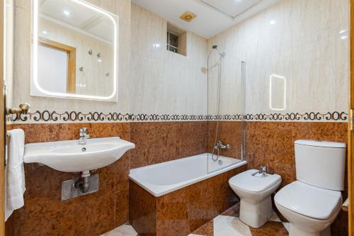Hotel Agur - main image