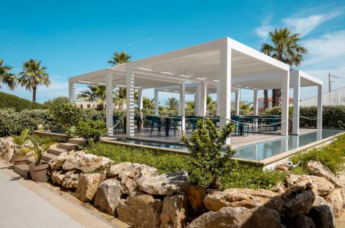 餐廳, Resort La Battigia Beach & Spa in 阿爾卡莫