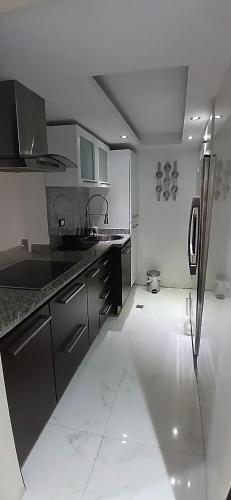 Apartamento Vacacional en la zona mas cotizada de Lecheria near Lavandería Margarita