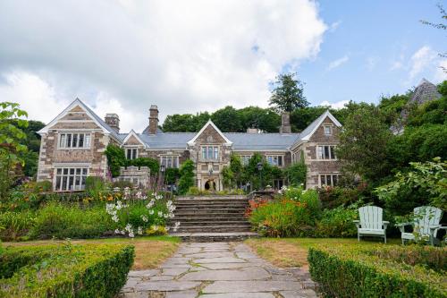 . Lewtrenchard Manor