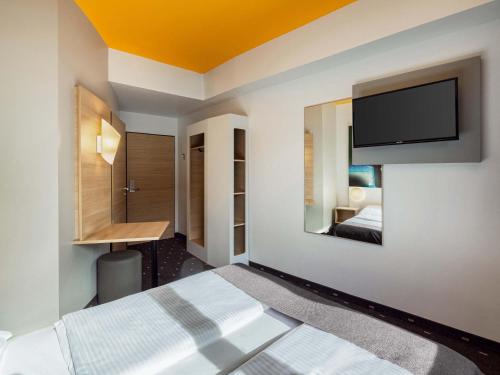 B&B Hotel Duisburg - image 9