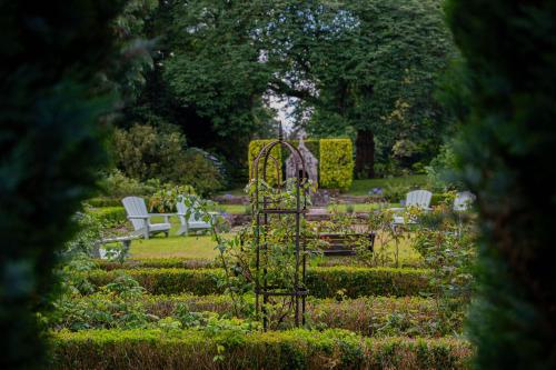 Lewtrenchard Manor - image 9