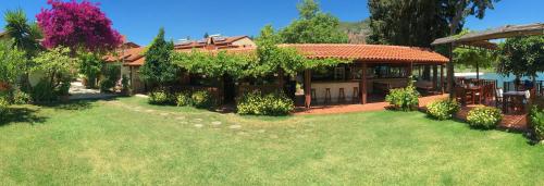 Bahçe, Midas Pension in Dalyan