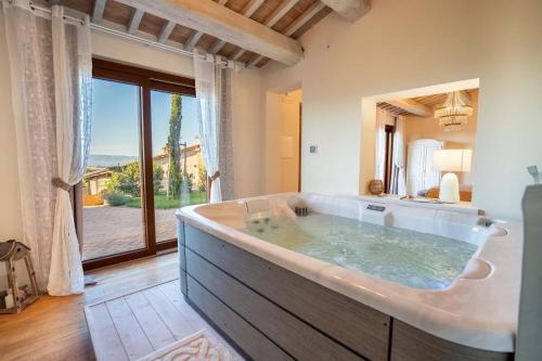 Boblebad, Boutique Hotel Masolino in Panicale