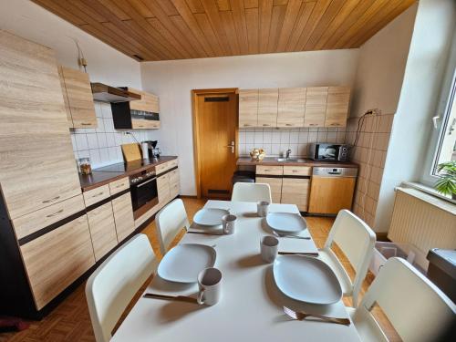 廚房, MR Living I moderne Apartments mit Einzelbetten, voll ausgestattete Kuche, WLAN, Parkplatz, ideal fu in 迪倫堡