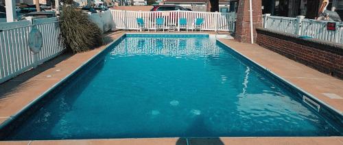 Pelican Point Motel