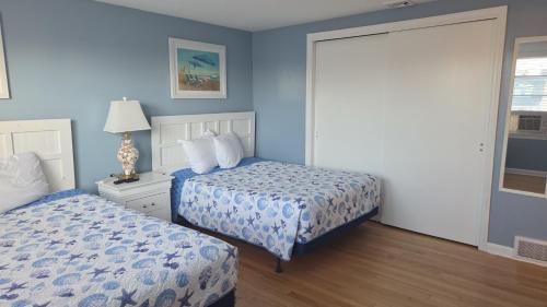 Pelican Point Motel - image 12