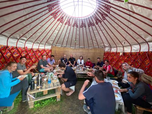 Aalam yurt camp Altyn-Arashan in Teploklyuchenka
