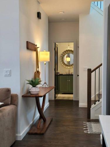 McHenry Riverside Retreat Comfort in แมคเฮนรี (IL)