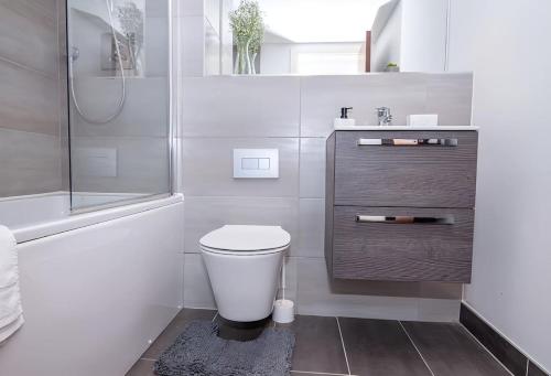 Spacious 3-Bed Flat, Guests 3, in Heart of the City with Private Outdoor Space and Parking, Birmingham (fotografie 5)