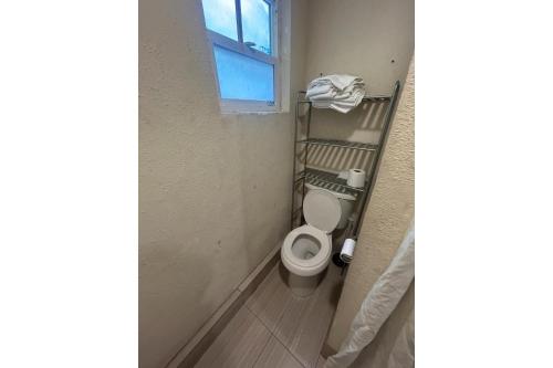 Townhouse Del Rancho Motel Portland Oregon 205 - 화장실