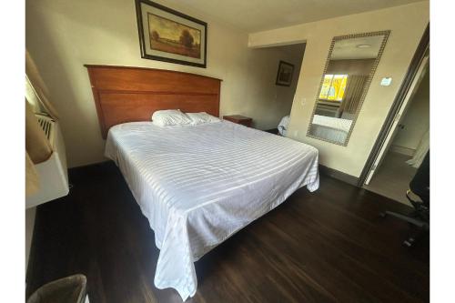 Del Rancho Motel - image 11