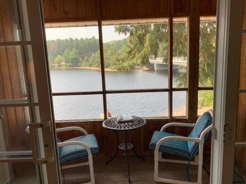 Algonquin Inn Lakeside Resort in Algonquin Highlands (ON)