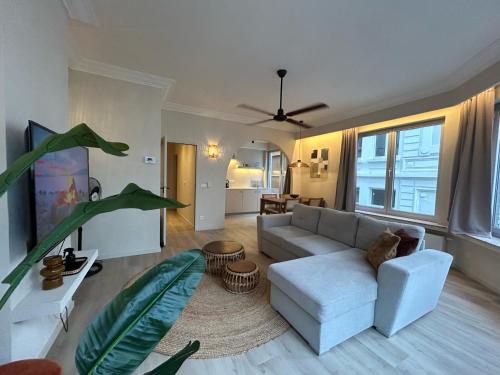 Japandi Lofts - 2 Bedrooms at old city of Antwerp, Amberes (foto 7)