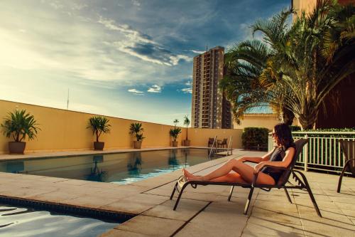 Piscina, Delmond Hotel in Cuiaba