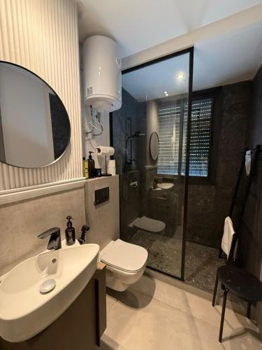 Central Luxury Apartment with Fast Fiber WiFi, Terrace & Free Parking in Casablanca Close To KFC MCDO & School Group La Résidence Boulevard 2 Mars, Casablanca (fotografie 8)