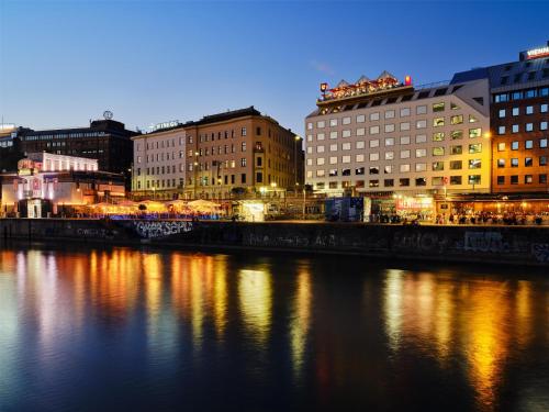 Radisson RED Hotel Vienna - image 5